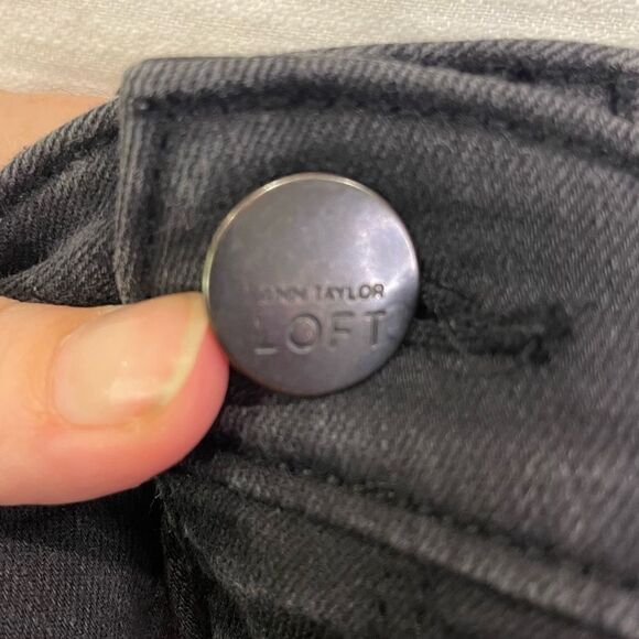 Ann Taylor Faded Black Wash Curvy Super Skinny Jeans Size 28 Size 6 - Picture 8 of 9
